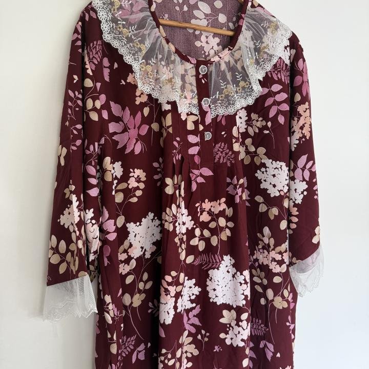 Maroon petal lace maxi || Free size || 502