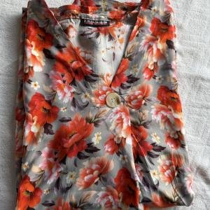 Red Rose || Free size || 840.