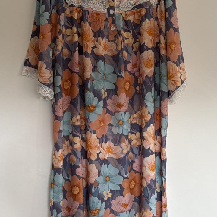 Freya floral || feeding friendly || 502.